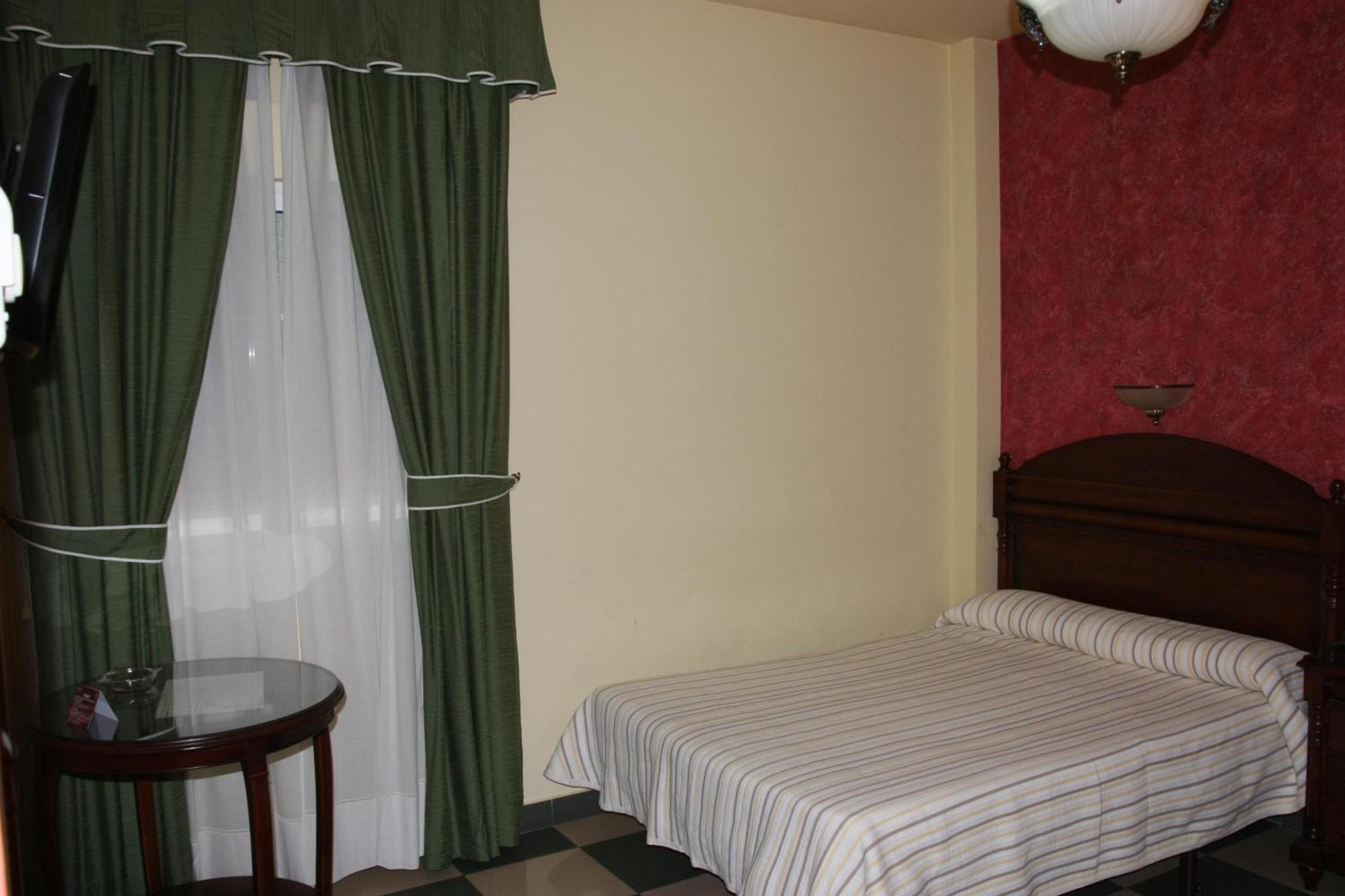 Hotel Frijon Aceuchal Eksteriør billede