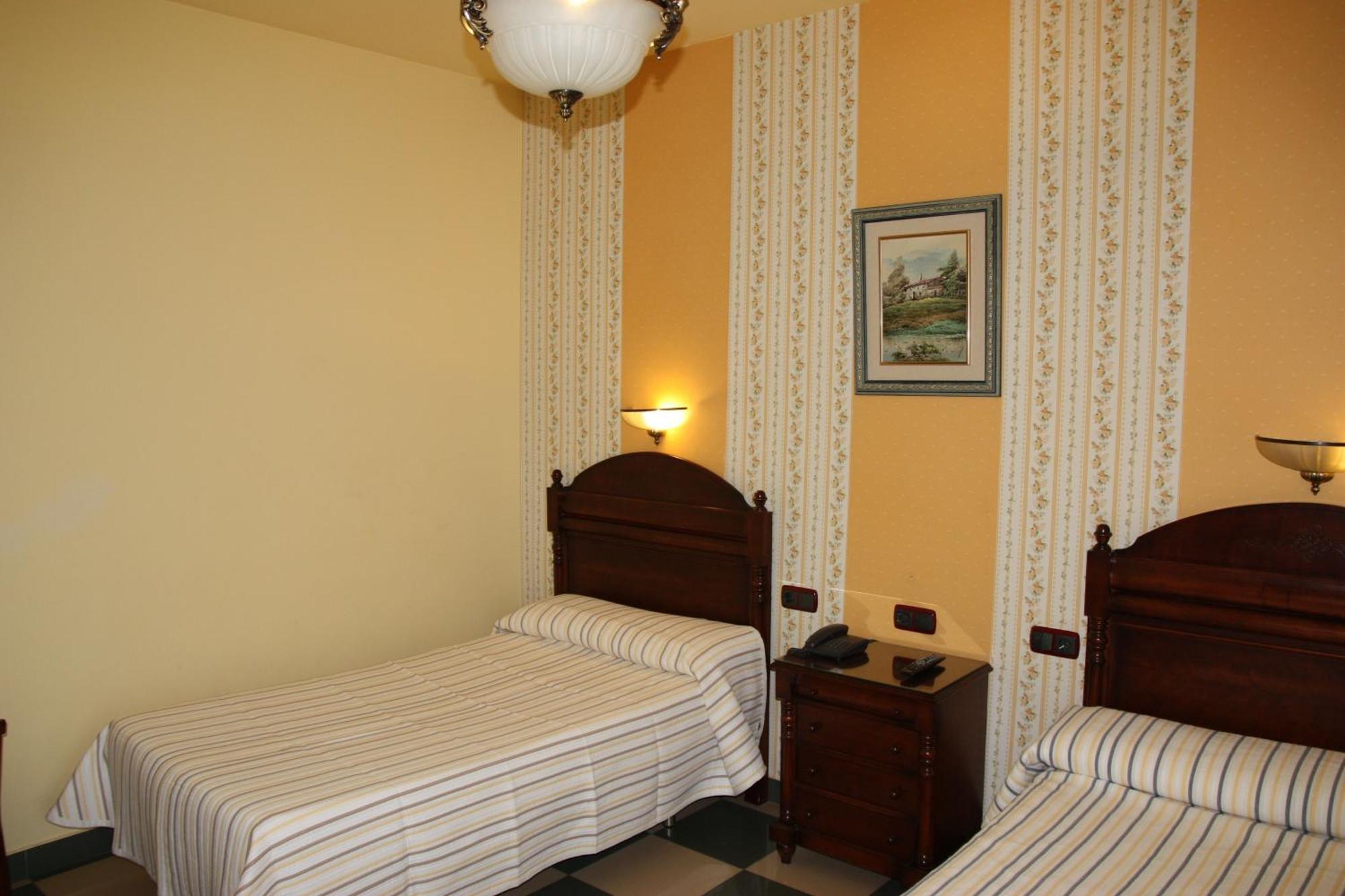Hotel Frijon Aceuchal Eksteriør billede