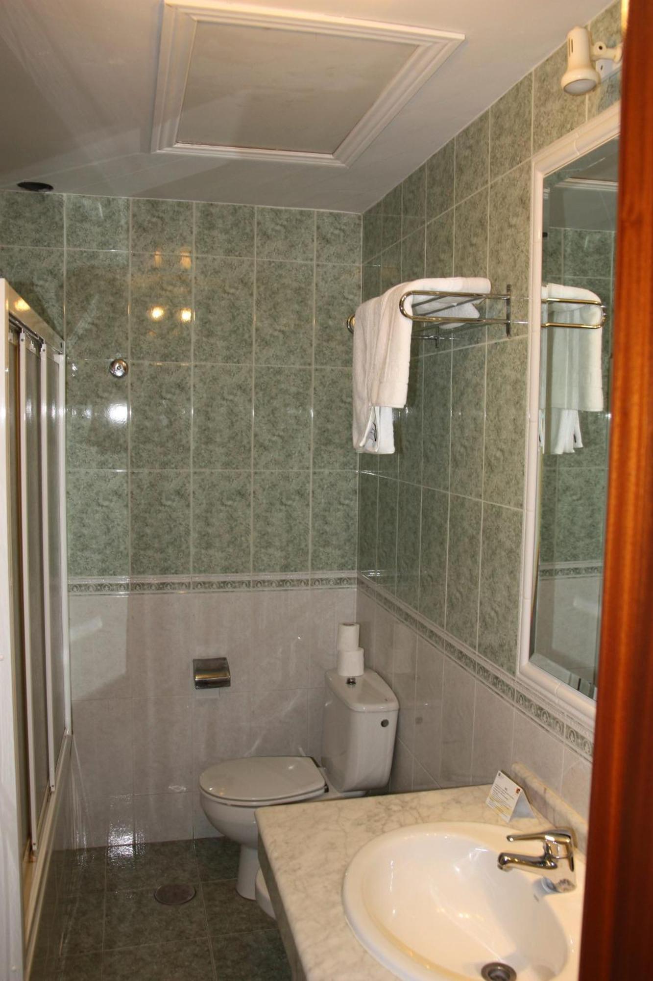 Hotel Frijon Aceuchal Eksteriør billede