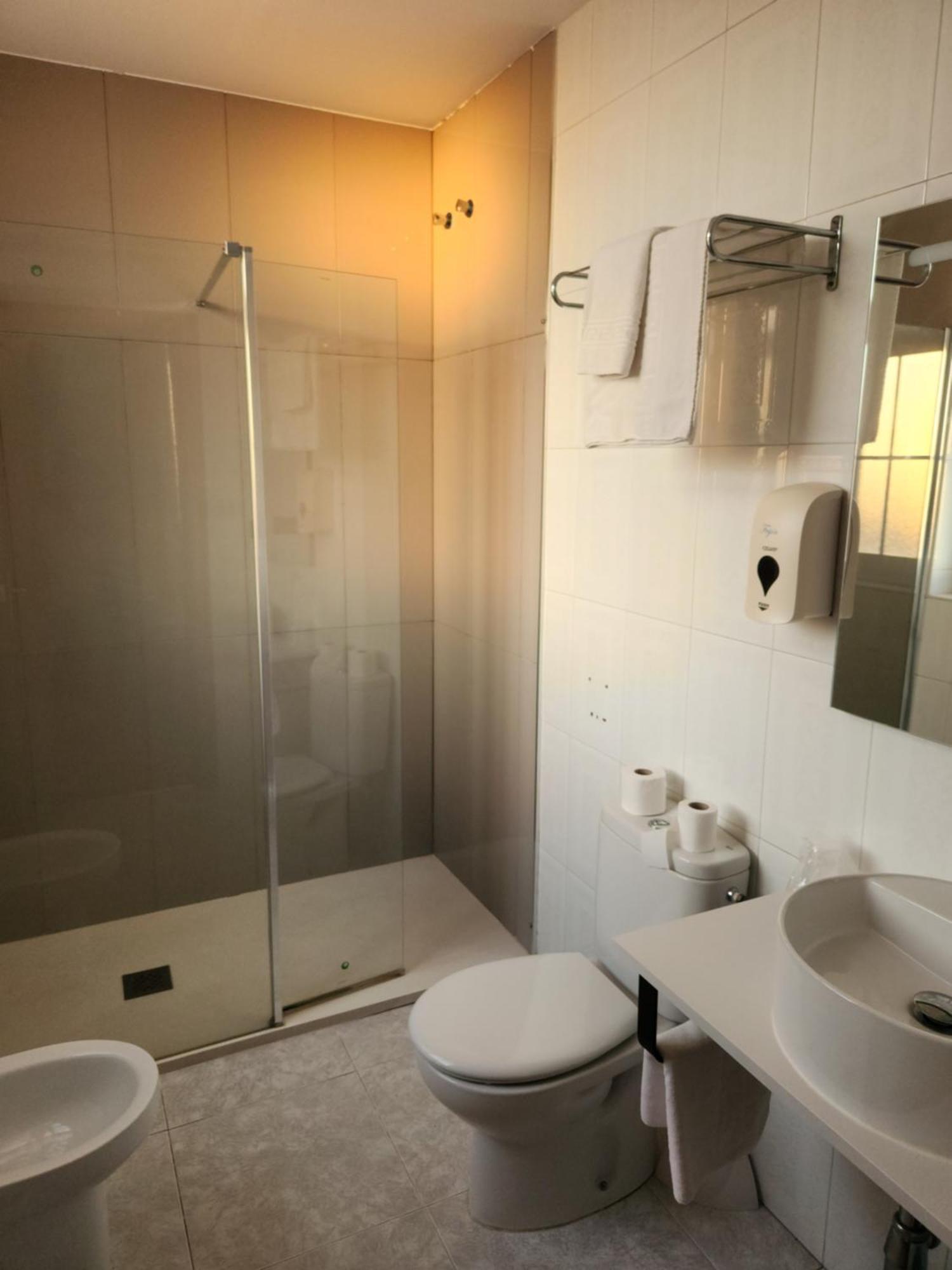 Hotel Frijon Aceuchal Eksteriør billede
